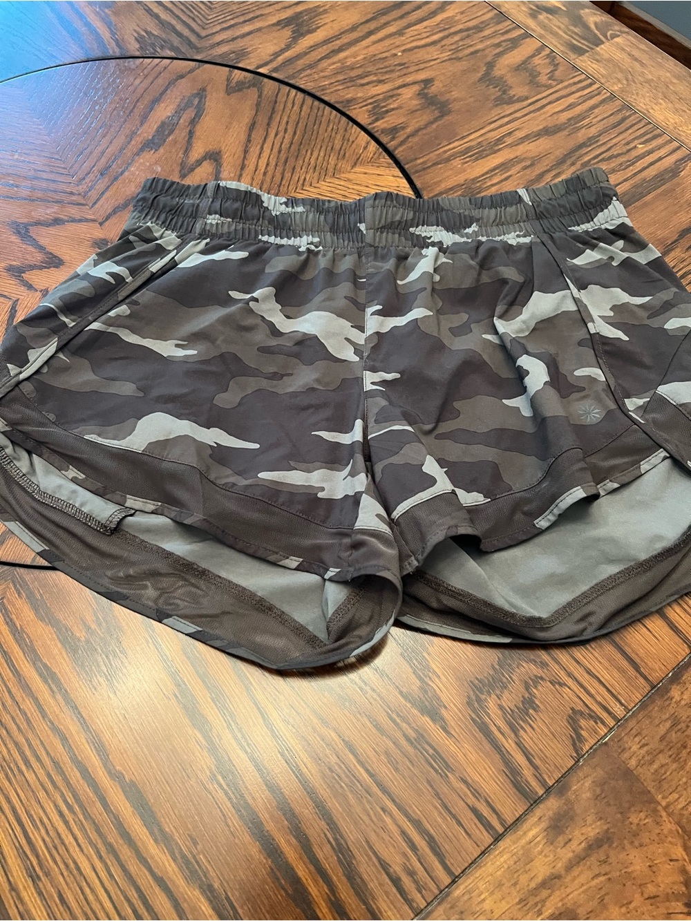 Athleta Printed Mesh Racer Run Short 4" Gray Black Camo Pockets S # 636